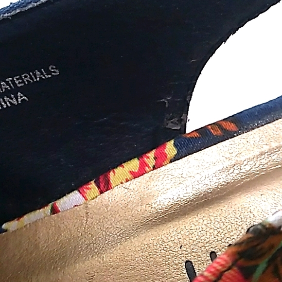 Madden Girl Women's Hizzie Blue Floral Peep Toe Slingback Heels Sz 8M - Picture 12 of 12